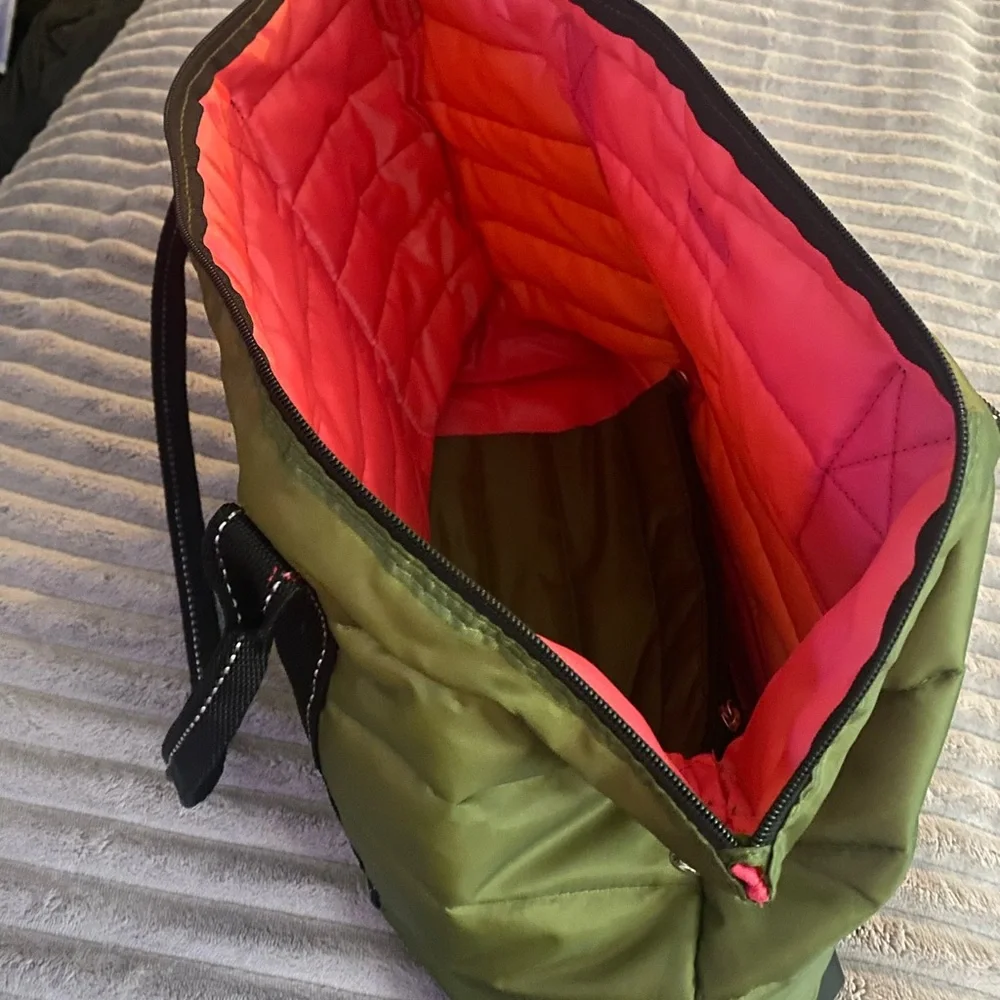 Scout Olive Green Quilted Bag - Picture 6 of 7